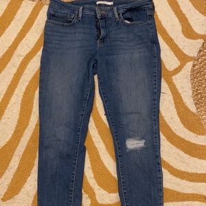 Levi 711 jeans